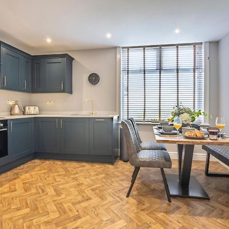 Luxury 2 Bed Apartment, Sea View, Near The Beach. Rhôs-on-Sea 외부 사진